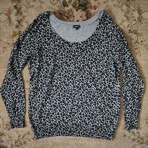 Torrid Gray and Blue Leopard Print Crew Neck Sweater Size 2